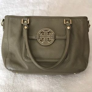 ❗️SOLD ON ♏️❗️Tory burch